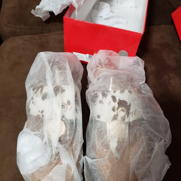 1 pair new sandals - Picture 6 of 7